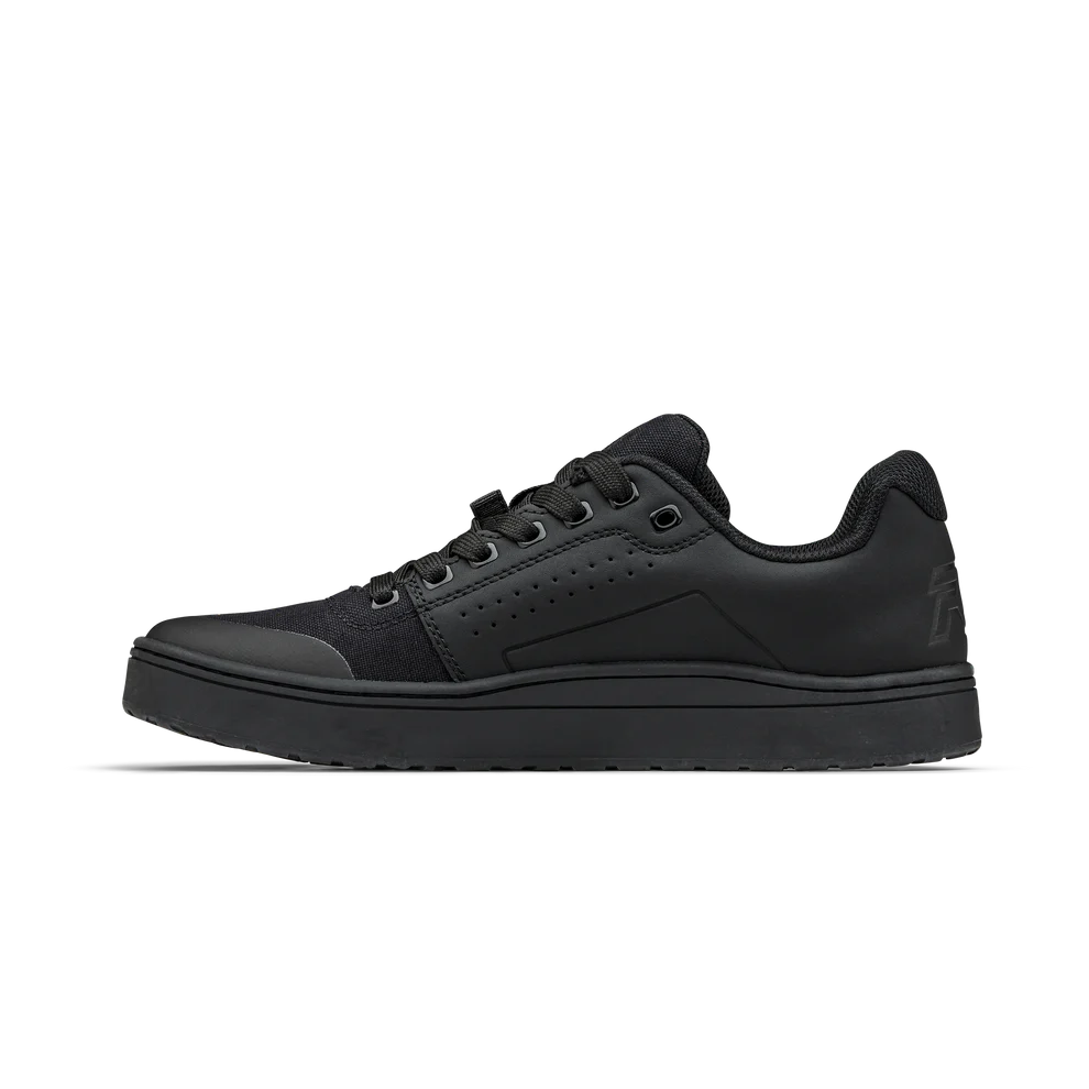 ZAPATO RIDE CONCEPT LIVEWIRE FLAT (PARA MUJER) NEGRO