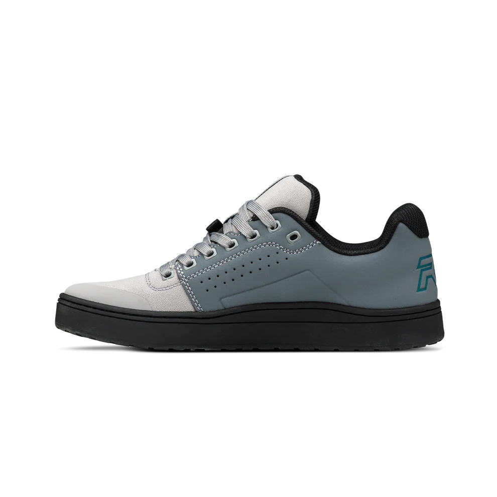 ZAPATO RIDE CONCEPT LIVEWIRE FLAT (PARA MUJER) GRIS